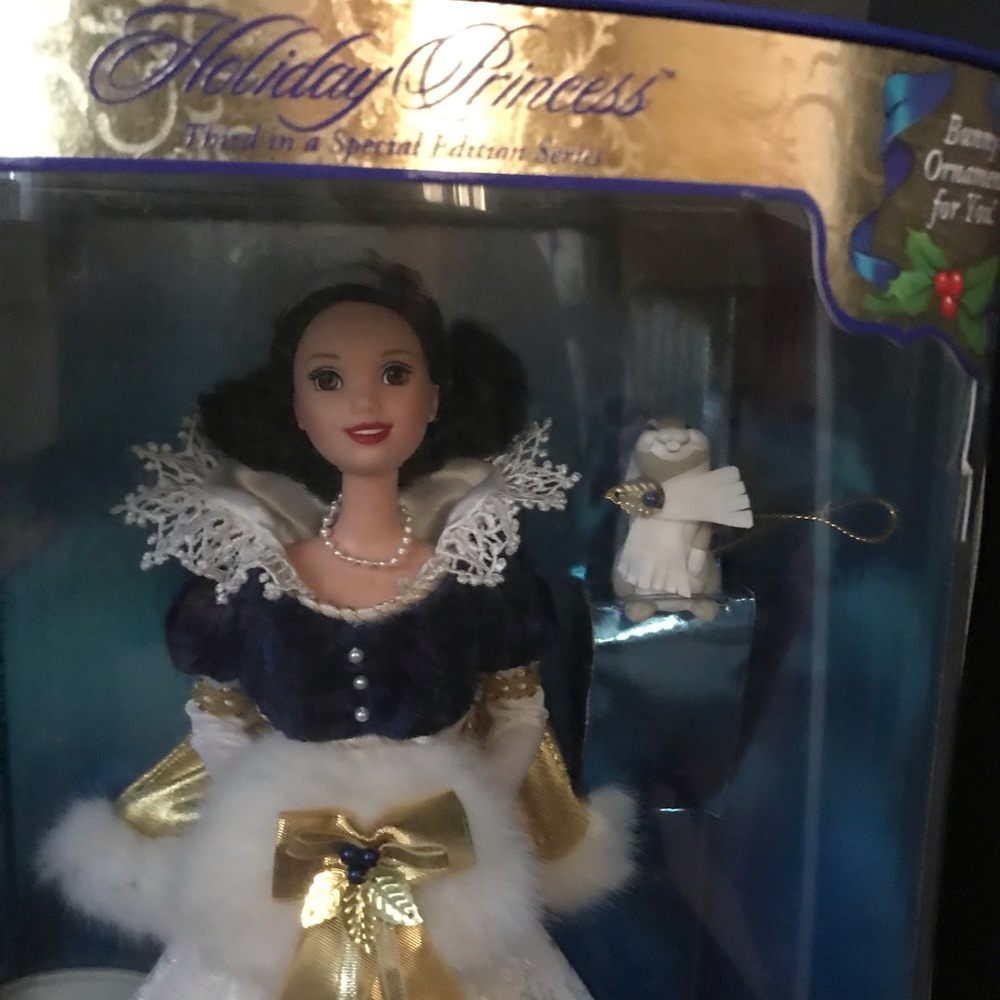 Barbie Snow White Holiday Princess 1998 NIB - Picture 4 of 7